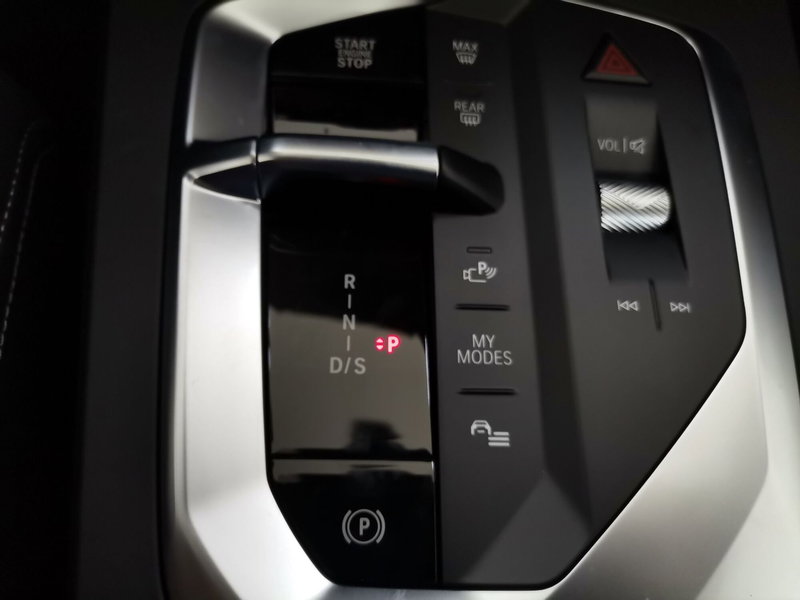 BMW Serie 1 5p. nuova a Salerno (14)