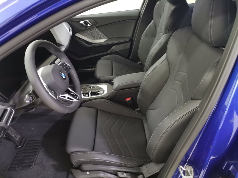 BMW Serie 1 5p. nuova a Salerno (9)