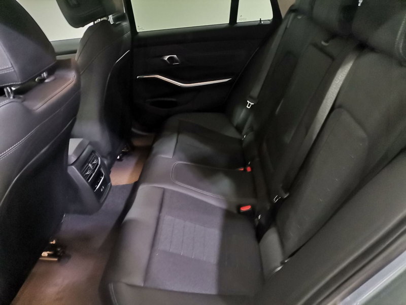 BMW Serie 3 Touring nuova a Salerno (10)