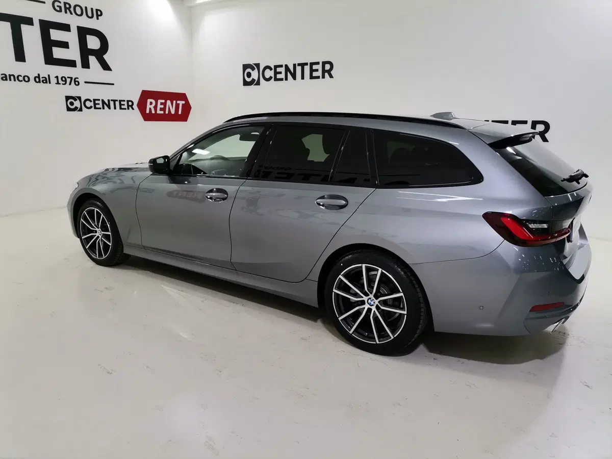 BMW Serie 3 Touring nuova a Salerno (4)
