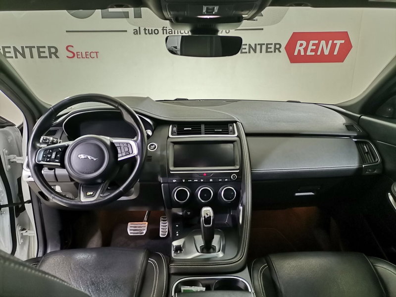 Jaguar E-Pace usata a Salerno (7)