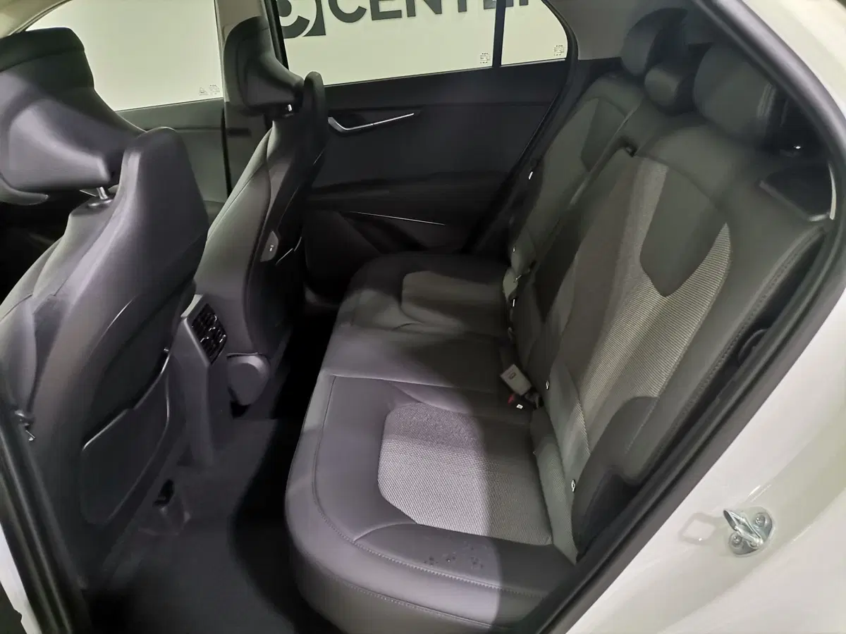 Kia Niro nuova a Salerno (10)