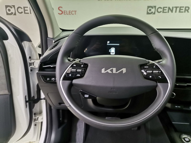 Kia Niro nuova a Salerno (8)