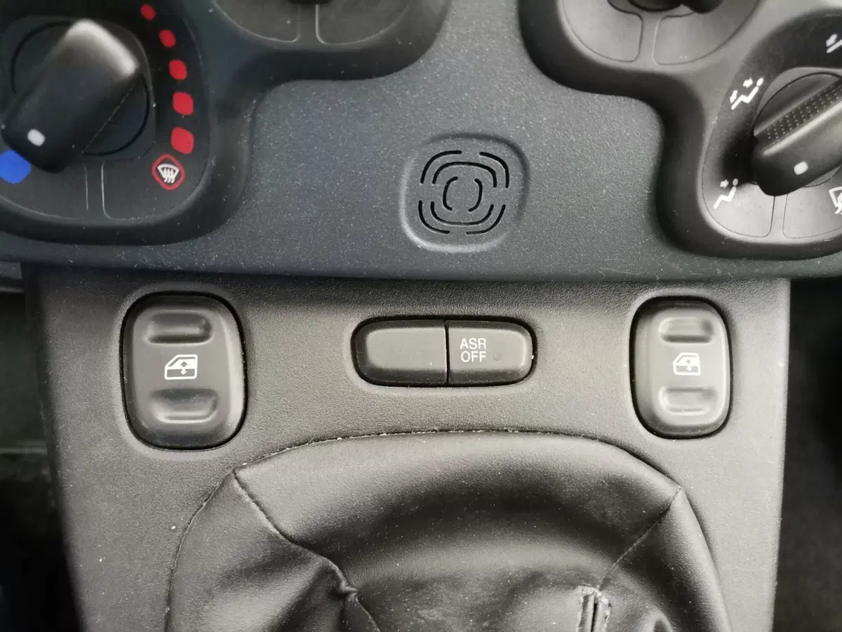 Fiat Panda Cross usata a Salerno (14)