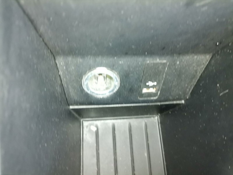 BMW i3 usata a Salerno (18)