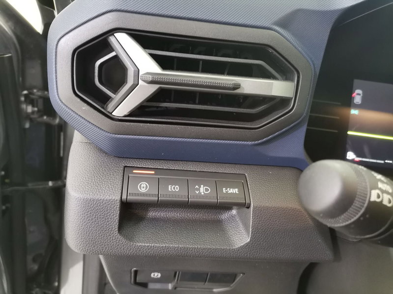 Dacia Duster usata a Salerno (17)