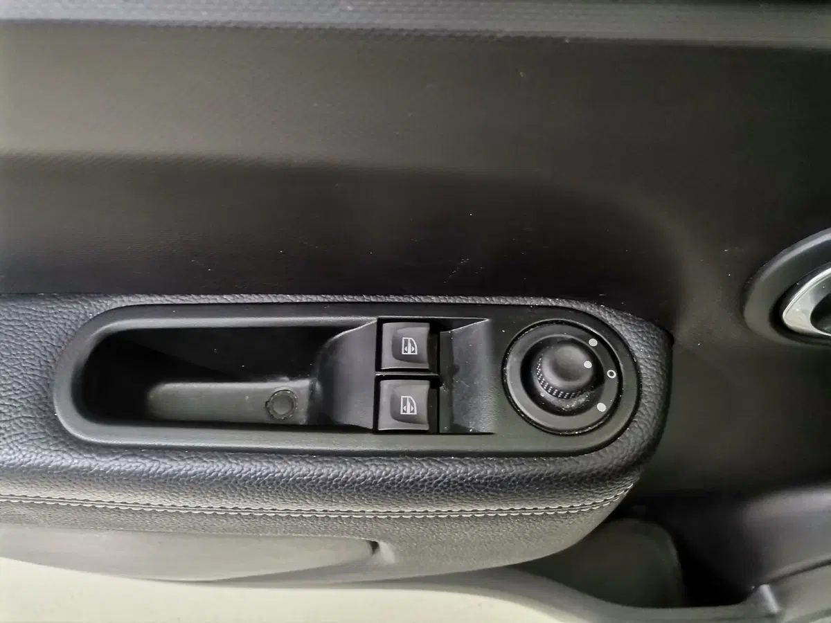 Renault Twingo usata a Salerno (19)
