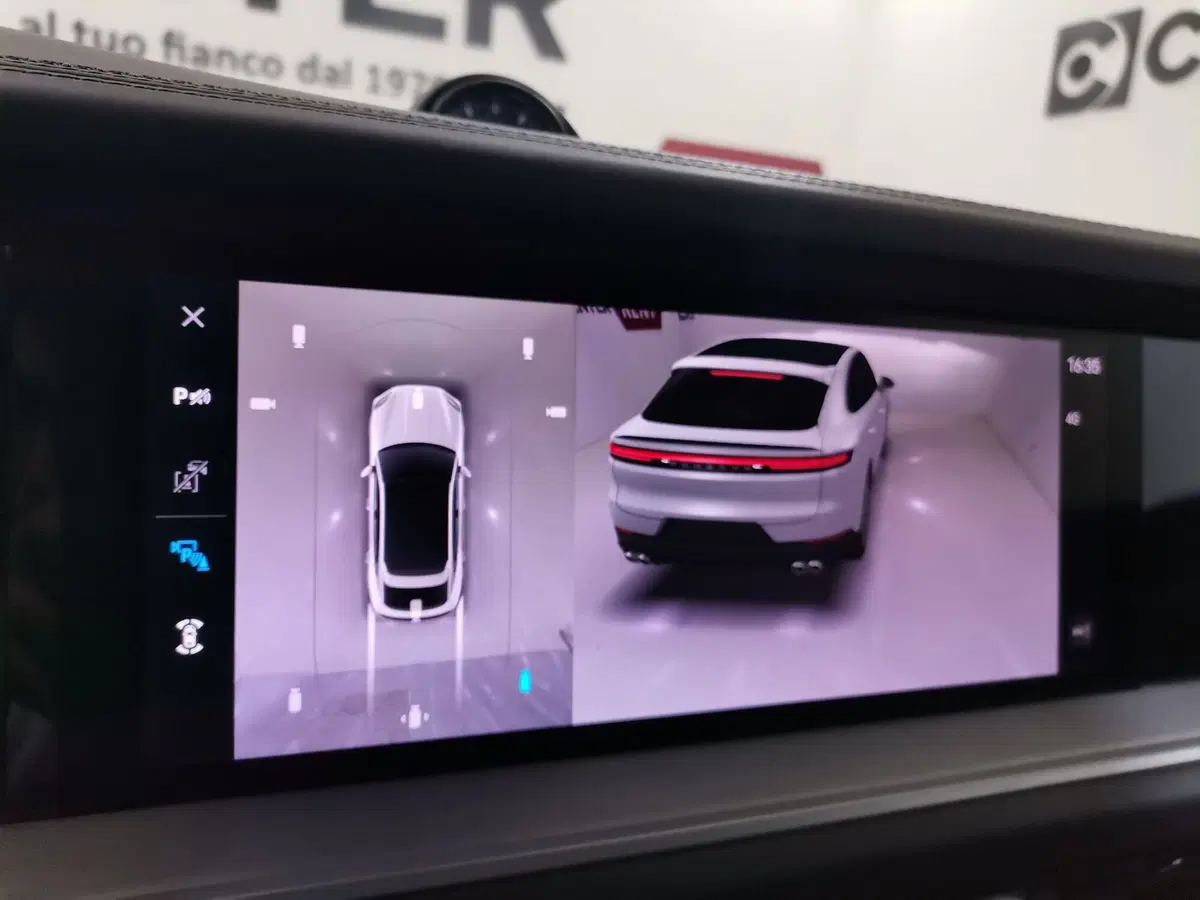 Porsche Cayenne Coupé usata a Salerno (15)