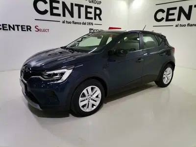 Renault Captur Full Hybrid E-Tech 145 CV Equilibre del 2022 usata a Montecorvino Pugliano