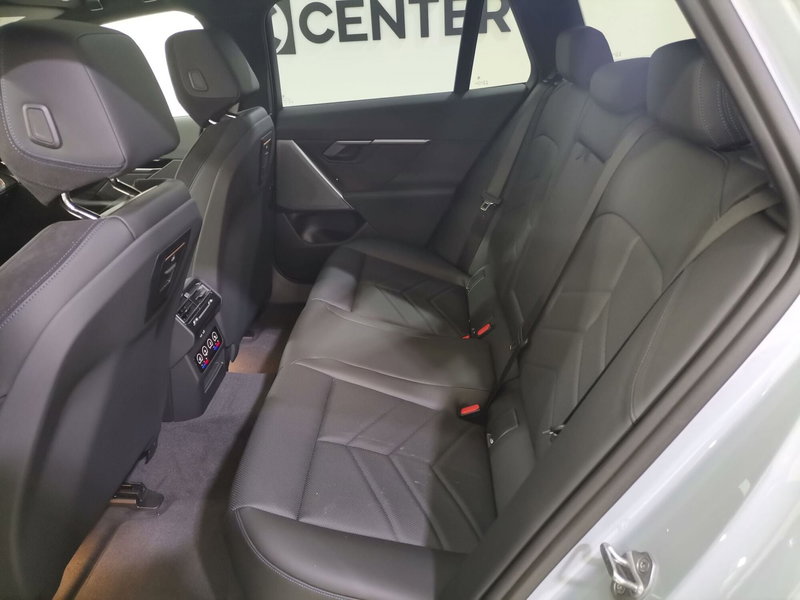 BMW Serie 5 Touring nuova a Salerno (10)