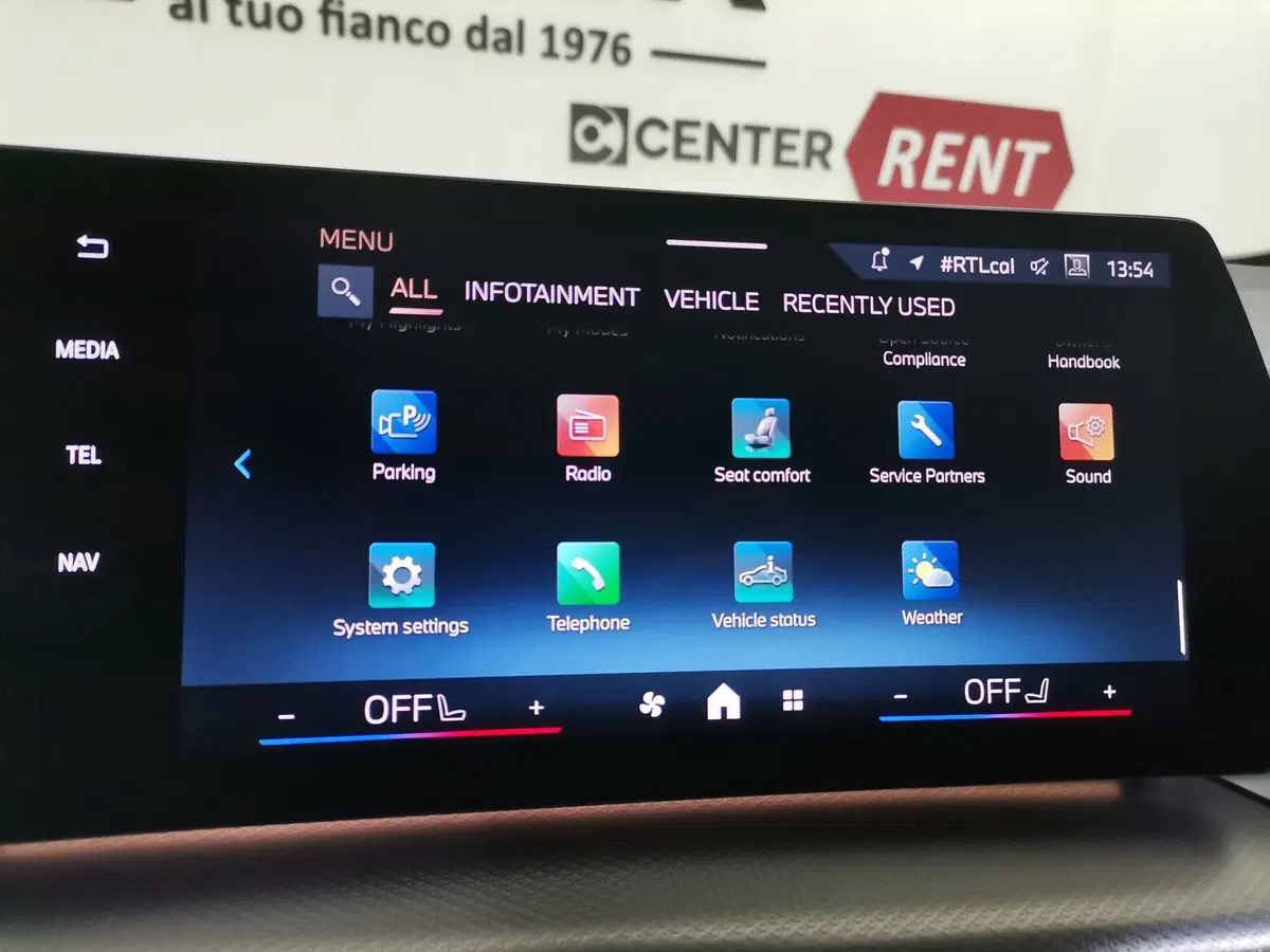 BMW Serie 2 Active Tourer usata a Salerno (20)