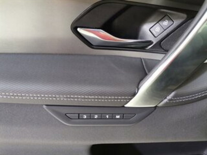 Land Rover Discovery Sport usata a Salerno (11)