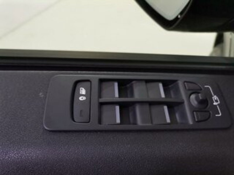 Land Rover Discovery Sport usata a Salerno (13)