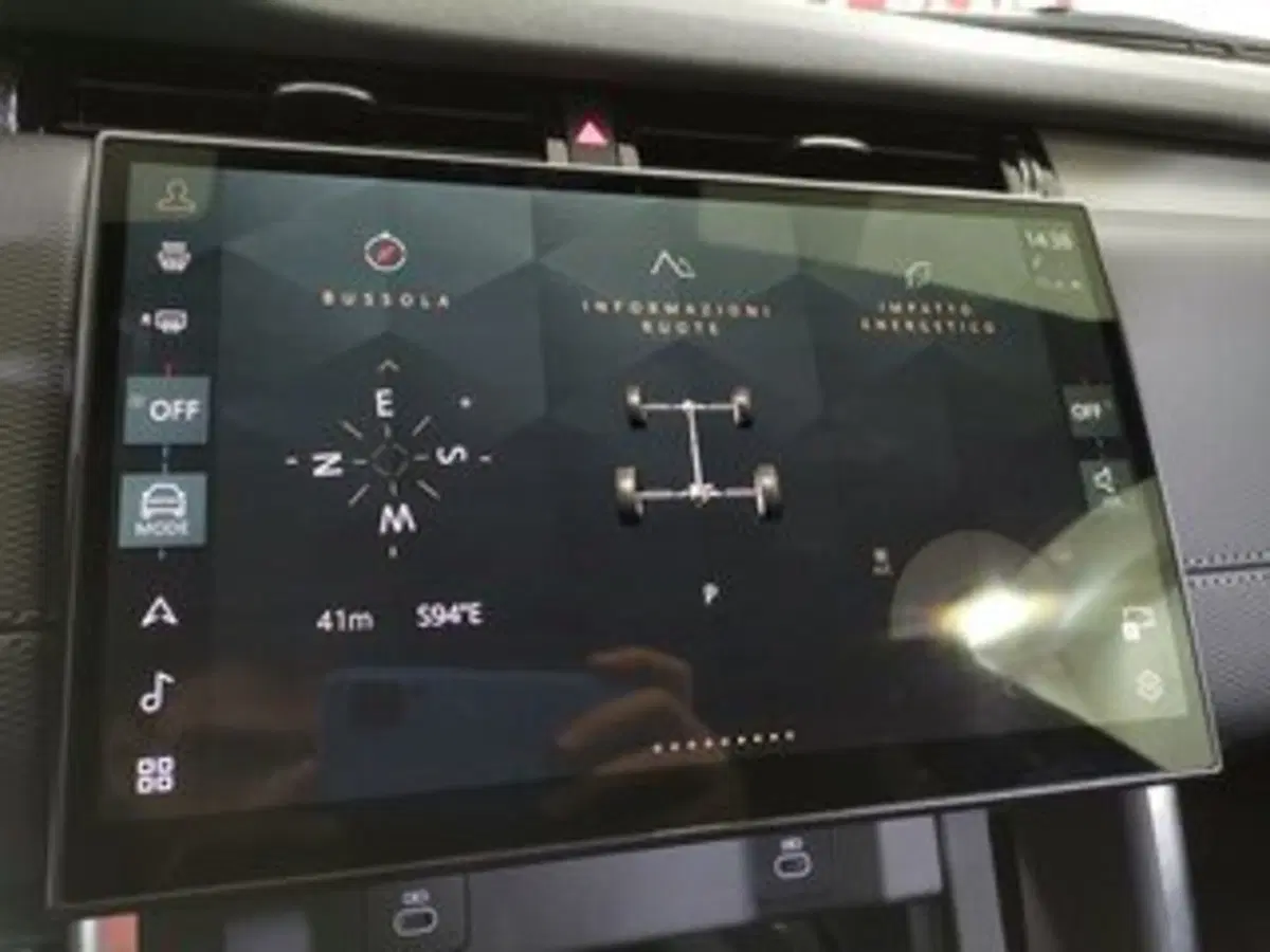 Land Rover Discovery Sport usata a Salerno (19)