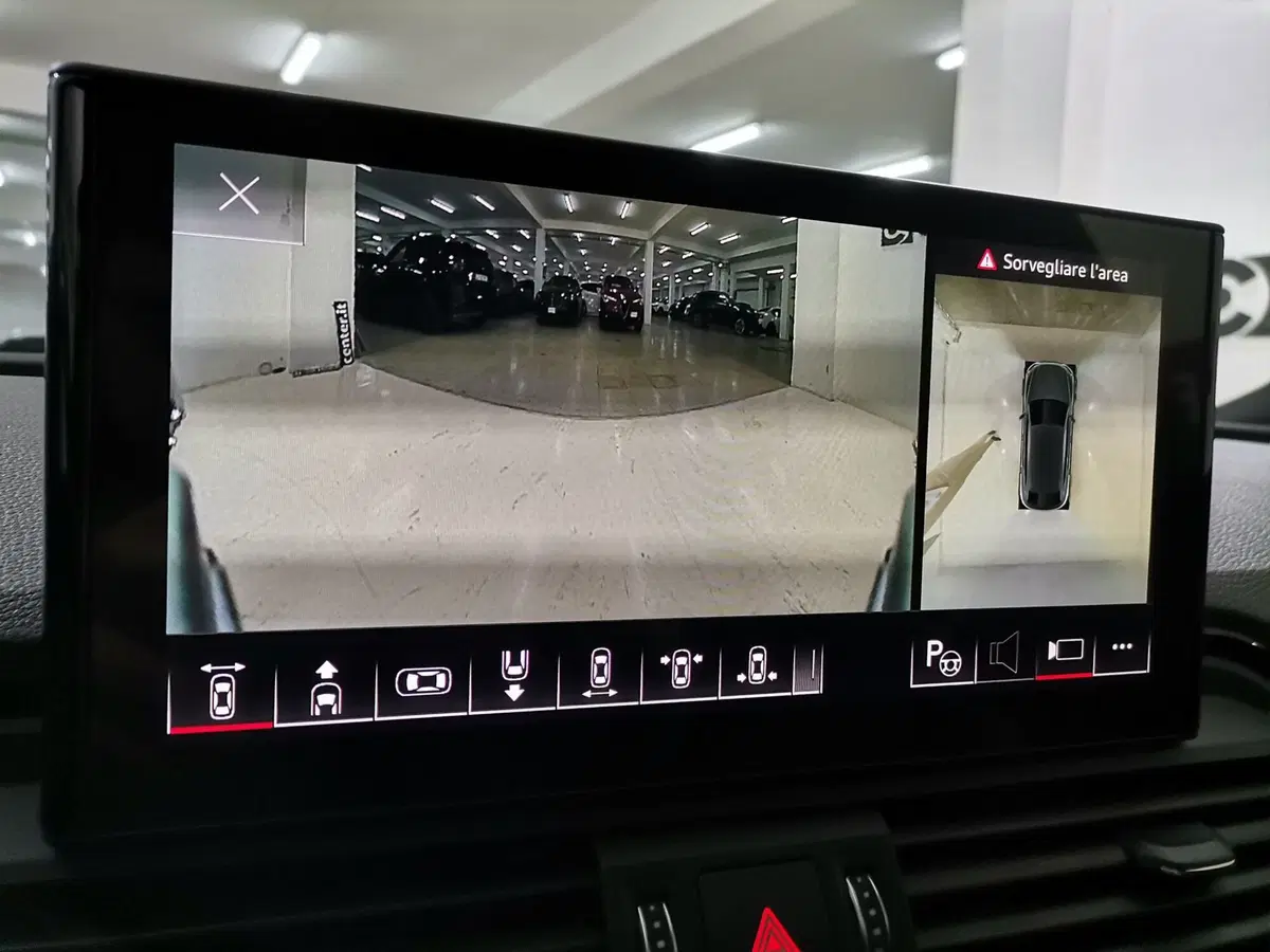 Audi Q5 Sportback usata a Salerno (17)