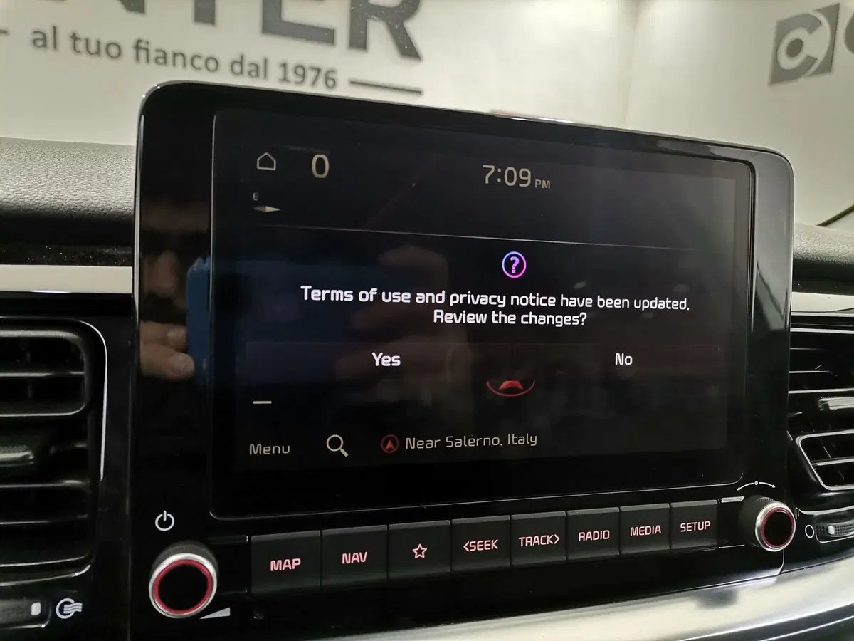 Kia Stonic usata a Salerno (13)