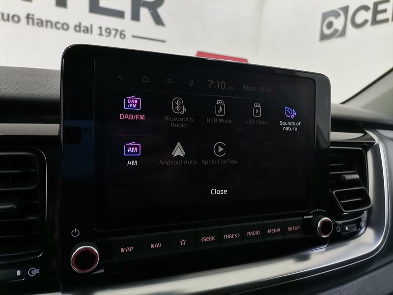 Kia Stonic usata a Salerno (17)