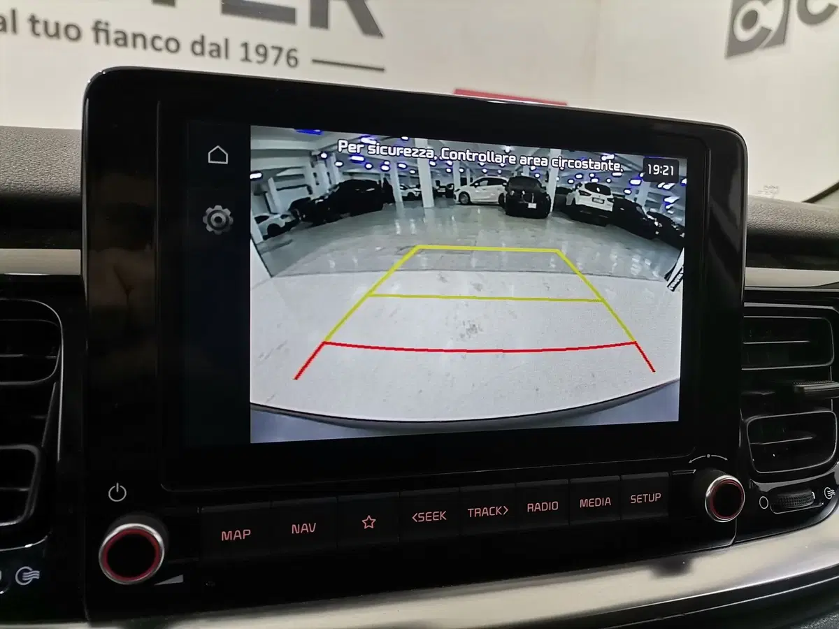 Kia Stonic usata a Salerno (11)