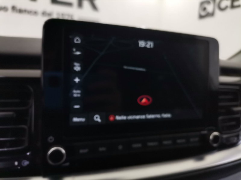 Kia Stonic usata a Salerno (14)