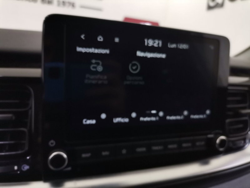 Kia Stonic usata a Salerno (16)