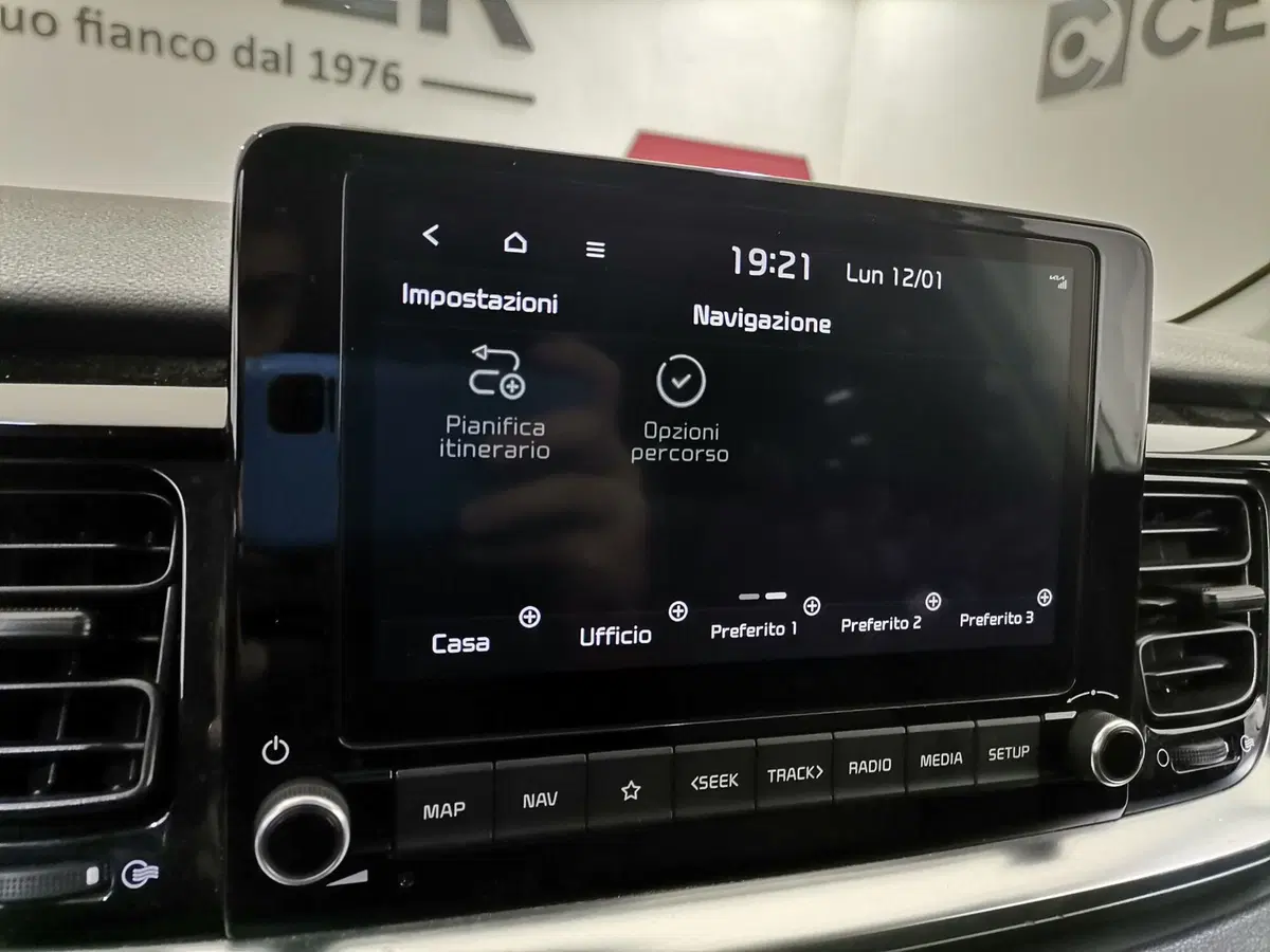 Kia Stonic usata a Salerno (17)