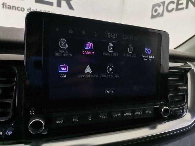 Kia Stonic usata a Salerno (19)