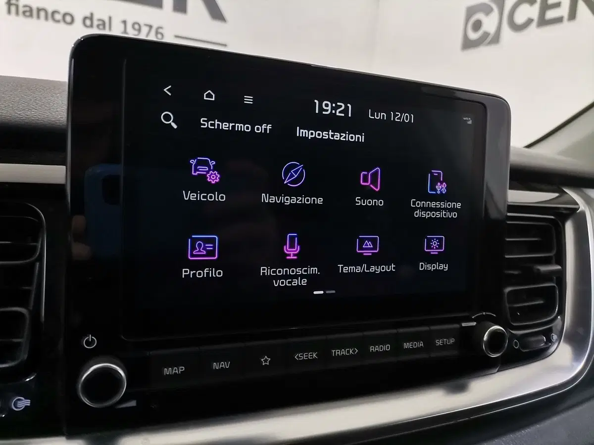 Kia Stonic usata a Salerno (20)