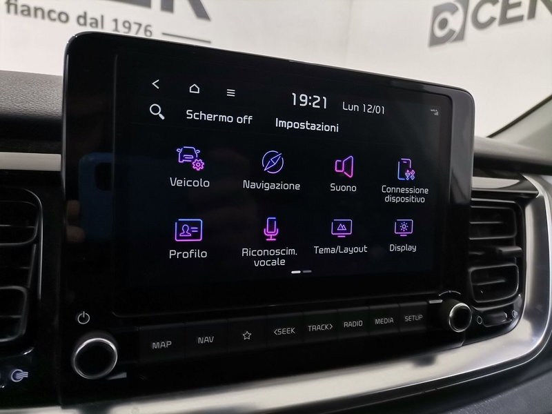 Kia Stonic usata a Salerno (20)