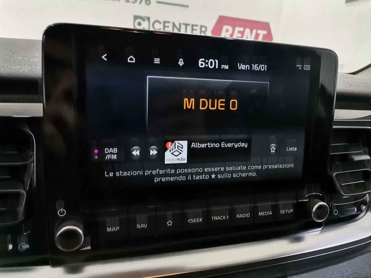 Kia Stonic usata a Salerno (16)