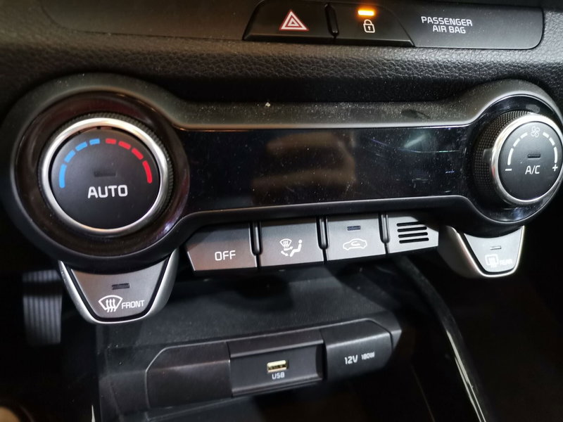 Kia Stonic usata a Salerno (20)