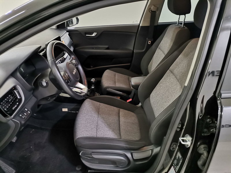 Kia Stonic usata a Salerno (9)