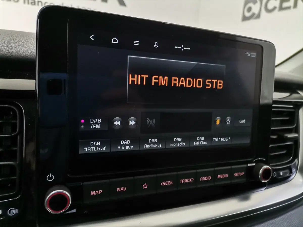 Kia Stonic usata a Salerno (15)