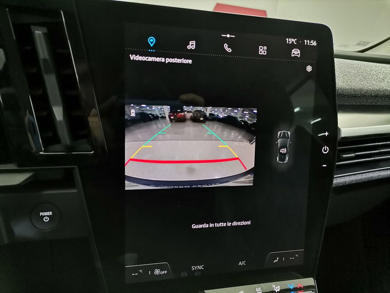 Renault Megane E-Tech Electric usata a Salerno (11)