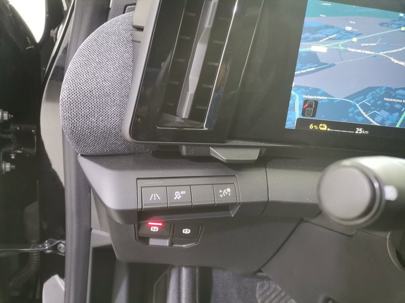 Renault Megane E-Tech Electric usata a Salerno (20)