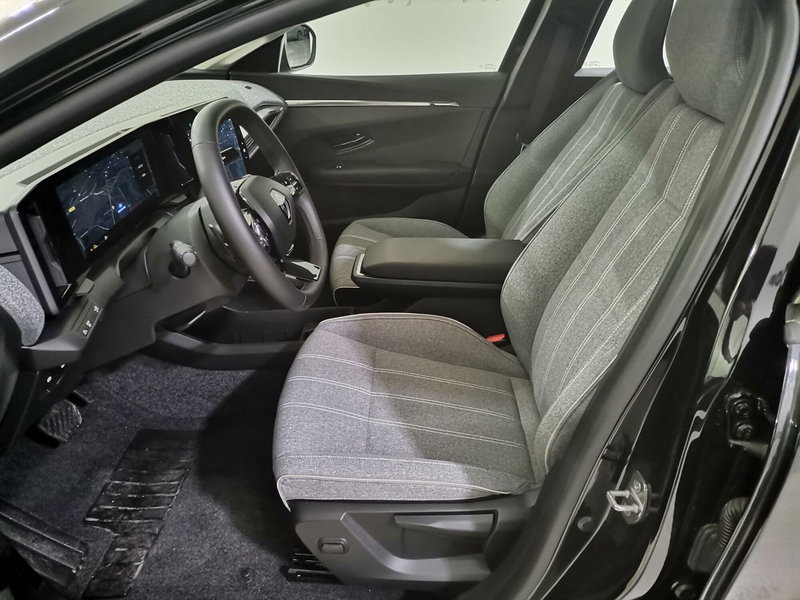 Renault Megane E-Tech Electric usata a Salerno (9)