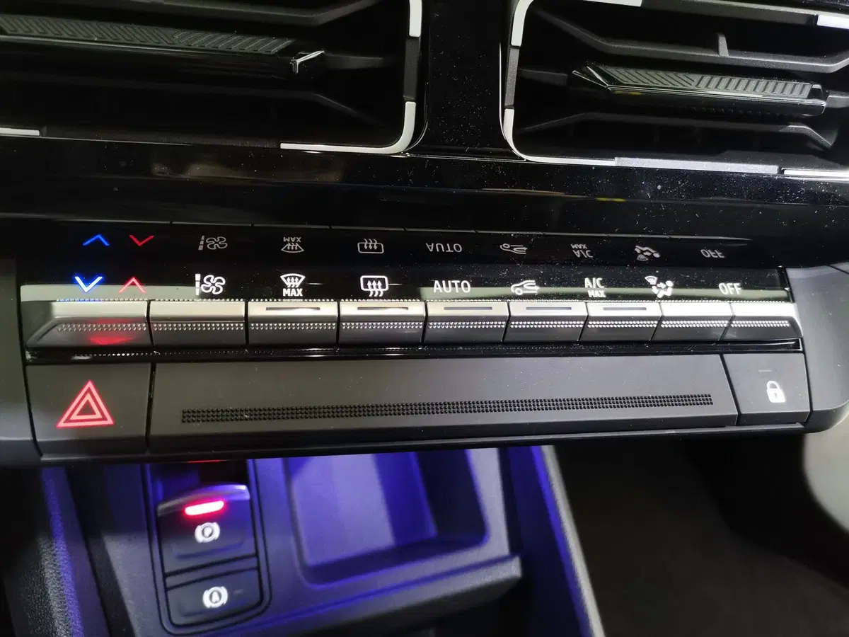 Renault Scenic E-Tech Electric usata a Salerno (17)