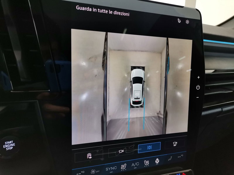 Renault Rafale nuova a Salerno (15)