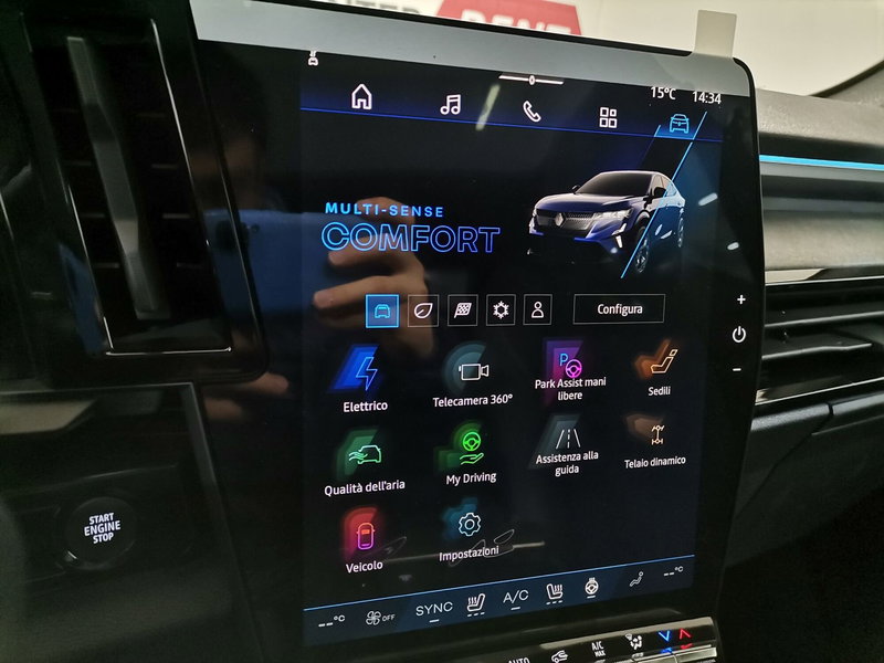 Renault Rafale nuova a Salerno (20)