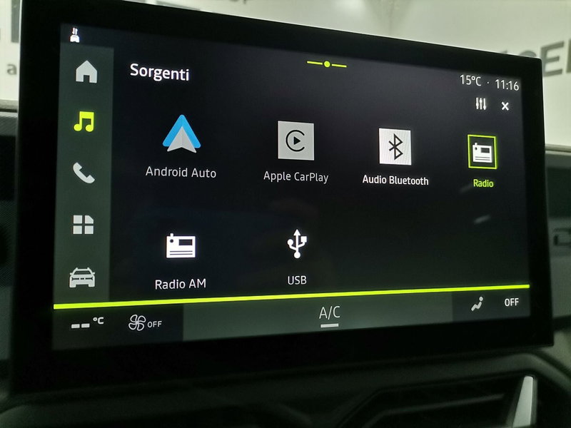 Dacia Duster usata a Salerno (14)