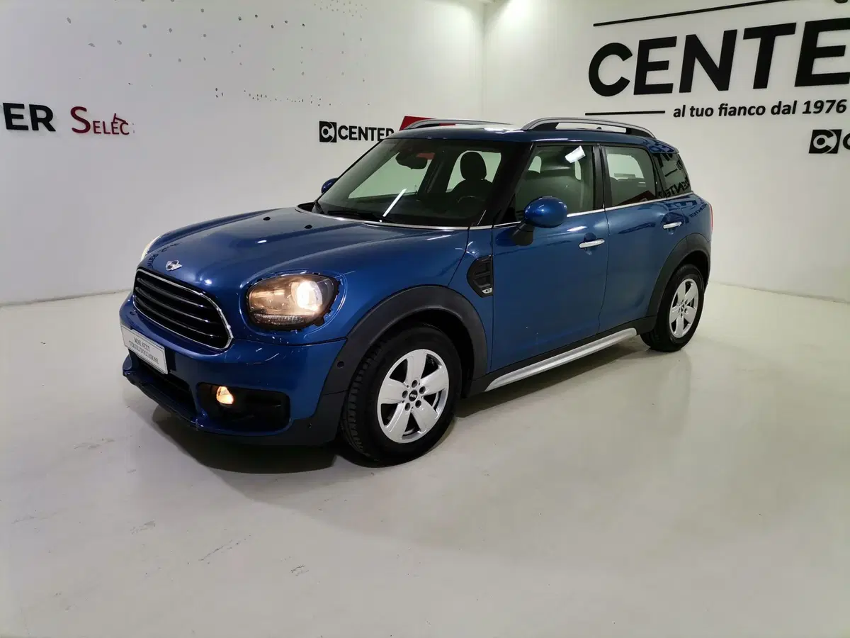 MINI Mini Countryman usata a Salerno