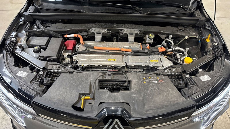 Renault Megane E-Tech Electric usata a Treviso (17)