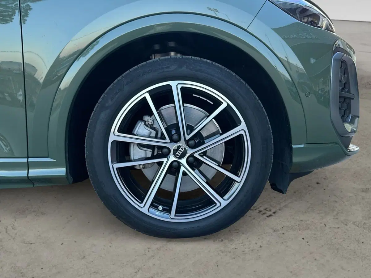 Audi Q5 Sportback usata a Napoli (6)