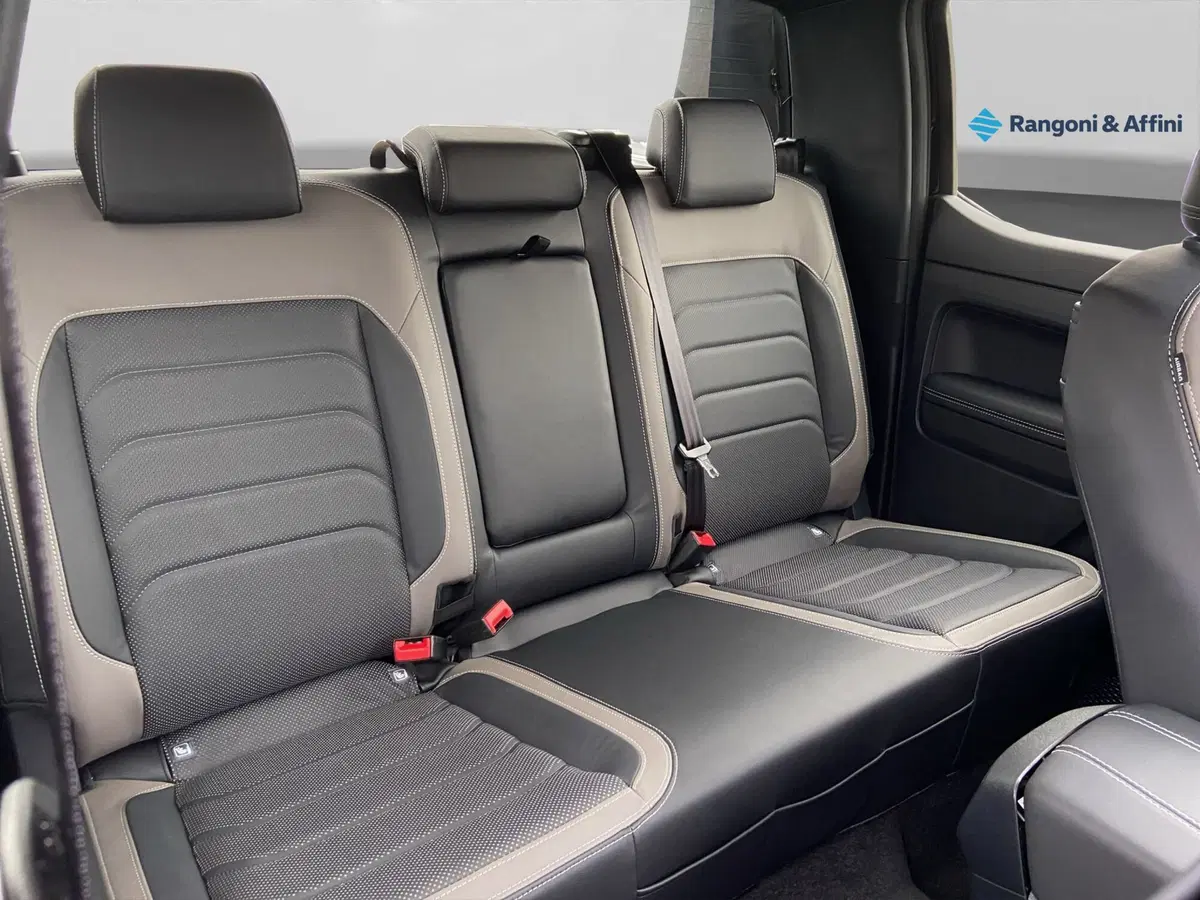 Volkswagen Amarok usata a Mantova (18)