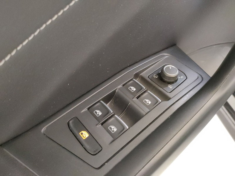 Volkswagen T-Roc usata a Napoli (12)