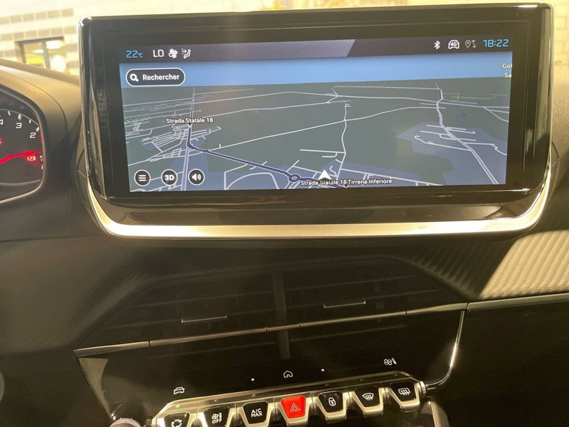 Peugeot 2008 nuova a Salerno (19)