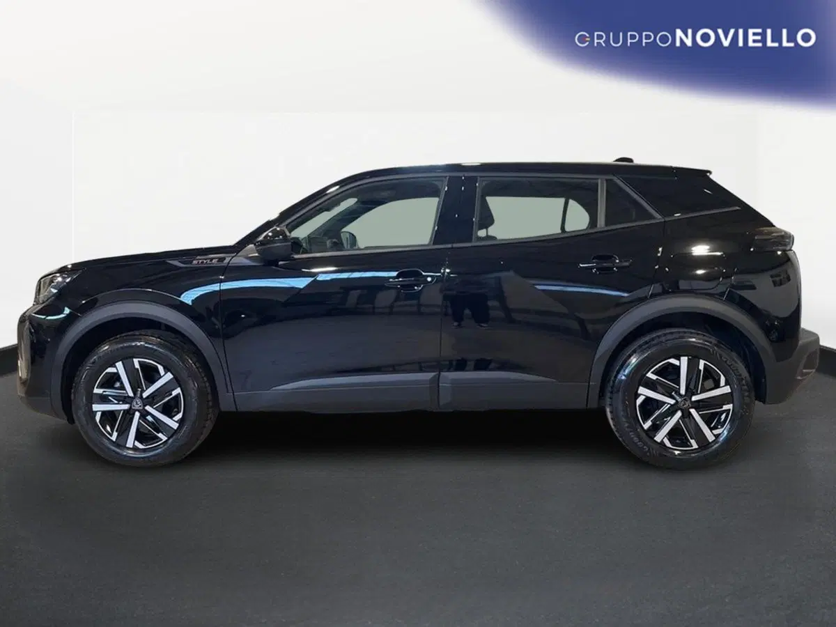 Peugeot 2008 nuova a Salerno (4)