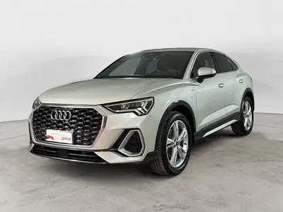 Audi Q3 Sportback 35 2.0 tdi S line edition s-tronic del 2025 usata a Pozzuoli