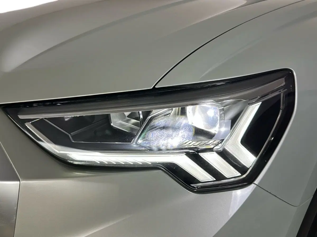 Audi Q3 Sportback usata a Napoli (19)