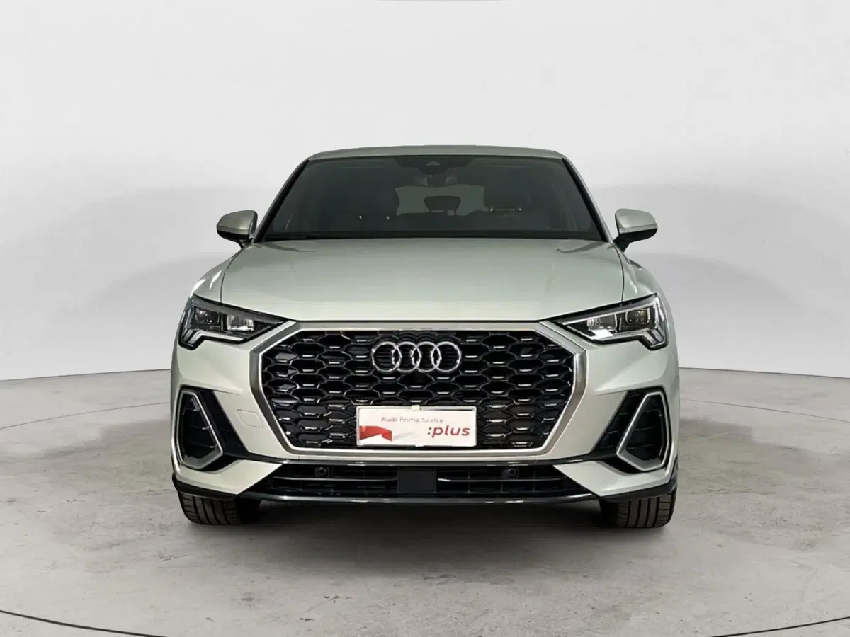Audi Q3 Sportback usata a Napoli (2)