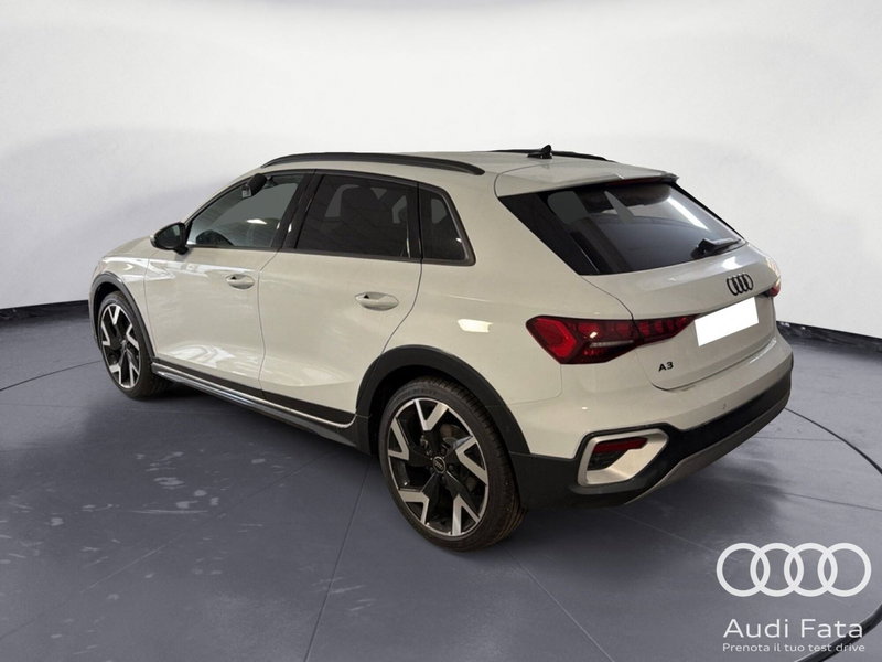 Audi A3 Sedan nuova a Catania (3)